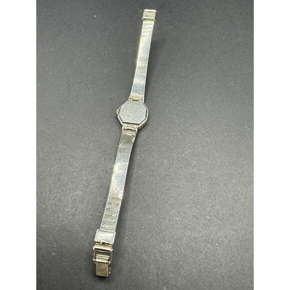 Vintage Women's Helbros Analog Quartz Watch Gold & Silver Tone Japan Mov't - Picture 5 of 6